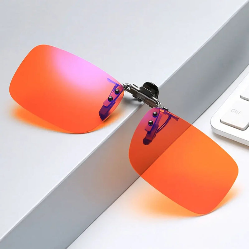 Kit 3 Óculos Clip-On com Filtro de Luz Azul (amarela 50%, laranja 75% e vermelha 100%)